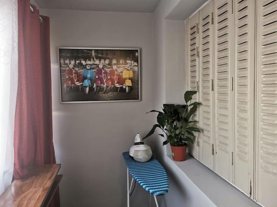 Appartement Meubles A Villeurbanne Lyon Экстерьер фото